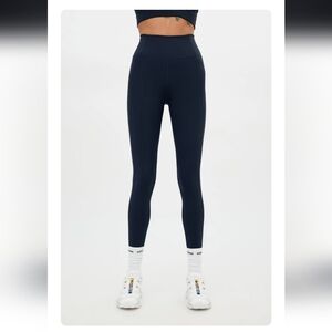 Girlfriend Collective Compressive Pocket Legging - Skyline